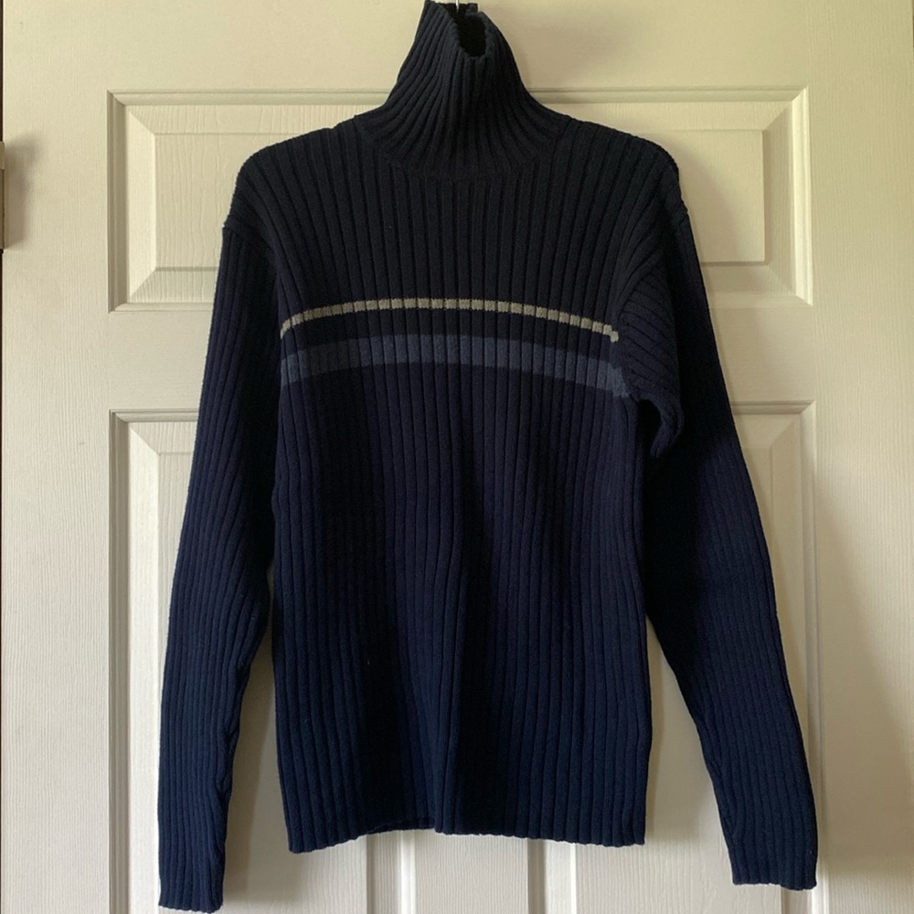 Croft & Barrow turtleneck sweater, size medium